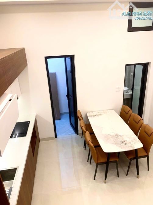 HÀNG XÓM NGOẠI GIAO ĐOÀN, NHÀ ĐẸP DÂN XÂY, 5 TẦNG 35M Ô TÔ ĐỖ CỔNG. NHỈNH 8tỷ - 3
