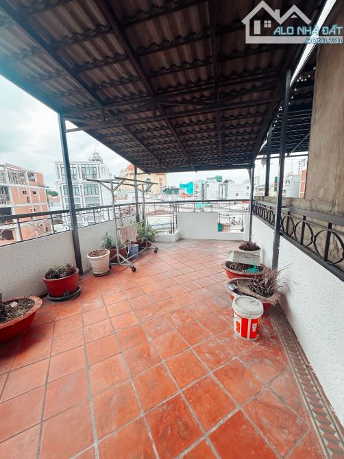 Bán nhà MT gần chợ Bà Chiểu 🚩 DT 4,2 x 25m🚩 4 Tầng xây chắc chắn🚩 có Vỉa Hè - 3