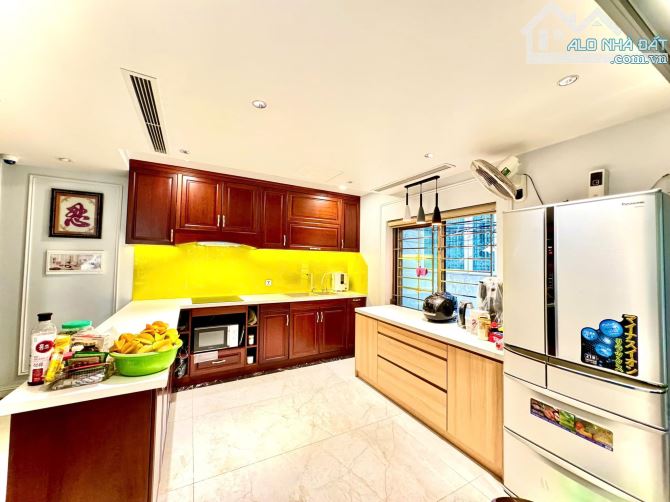 NGOẠI GIAO ĐOÀN - BIỆT THỰ SÂN VƯỜN 25.8 Tỷ - 106M LÔ GÓC - 6T - THANG MÁY - HẦM Ô TÔ - 3
