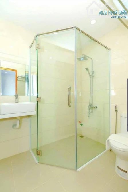 Bán khách sạn mặt tiền đường Nguyễn Nhạc 234m2 - 3