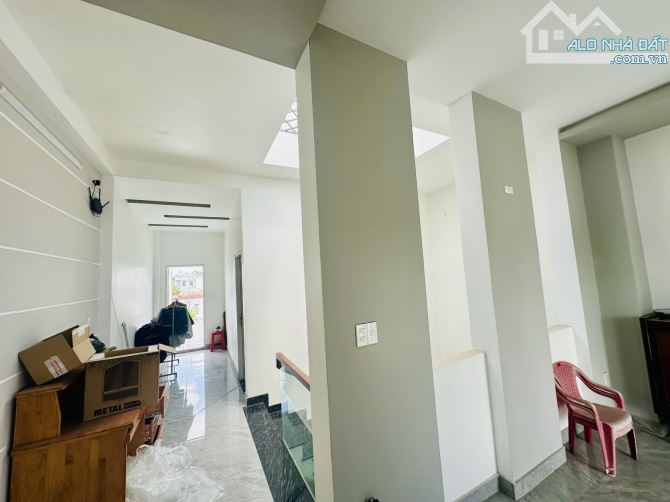 BÁN NHÀ MT TRẦN HƯNG ĐẠO, 257M2, 3 TẦNG, 5PN, K.DOANH ỔN ĐỊNH, ĐÔNG HOÀ, DĨ AN, CHỈ 20T. - 3
