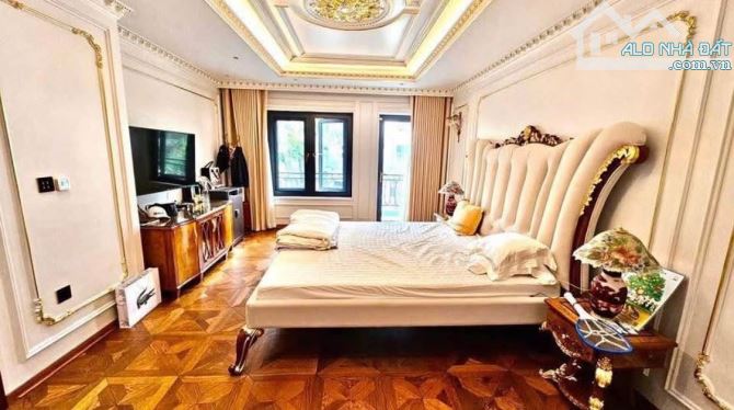 Bán đất tặng nhà phân lô, vỉa hè ô tô tránh Hoàng Quốc Viêt, Cầu Giấy 120m MT 8m 36 tỷ - 3