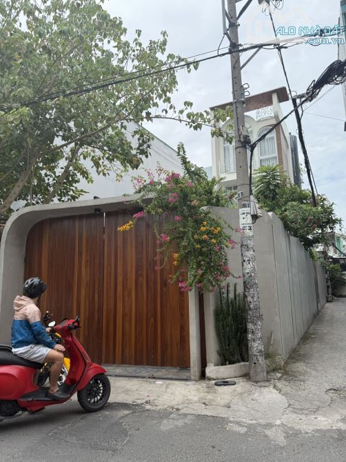 Bán Nhà Hẻm 350 Nguyễn Văn Lượng P.16. Nhà Mới 1 Trệt 3 lầu. DTSD: 108M2.  GIÁ CHỈ 6 TỶ TL - 3