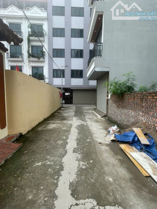 BÁN NHÀ CẦU DIỄN - Ô TÔ VÀO TẬN NƠI - THANG MÁY - 32M2, 5 TẦNG, MT 3,5M - 9.2 TỶ - 3