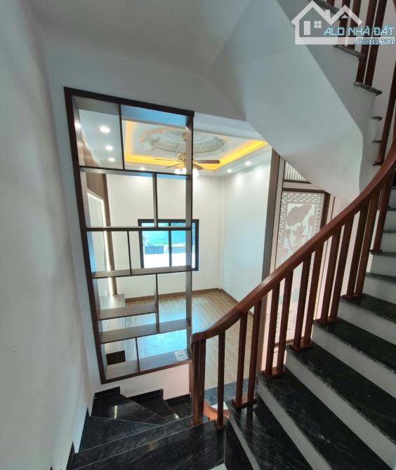 Bán nhà thôn 1,  Đông Mỹ, Thanh Trì, ô tô đỗ cửa, vào nhà 53m2 x 5 tầng, giá 5,9 tỷ - 3