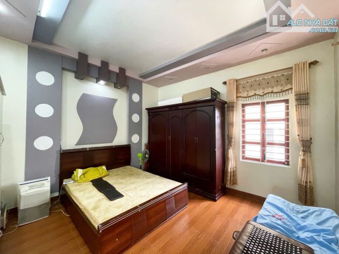 🌳Nhà 4 tầng dân xây lô góc đường 30m phân lô Văn Cao - 90m2 - Giá 9,25 tỷ - 4