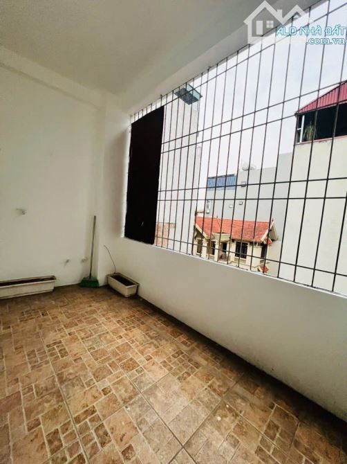 PHẠM VĂN ĐỒNG XUÂN ĐỈNH 5 TẦNG 20M Ô TÔ TRÁNH. 7x tỷ - 4