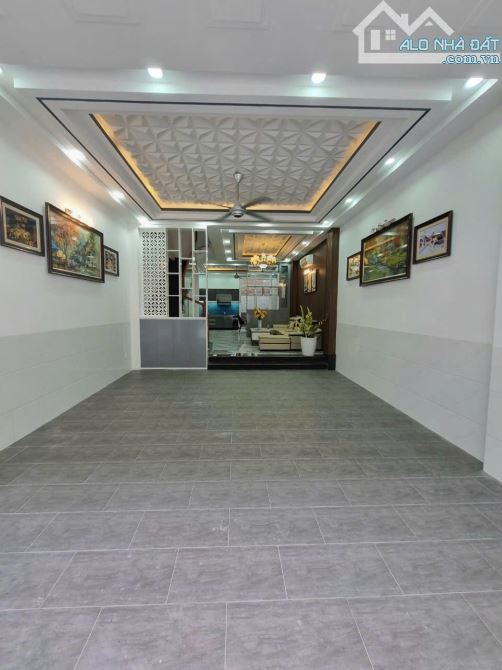 Bán nhà phố cao cấp khu Anh Tuần Huỳnh Tấn Phát, Nhà Bè, DT 5 x16m, 3 lầu,ST. Giá 8,5 tỷ - 4