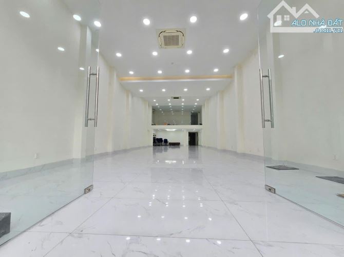 CHO THUÊ NHÀ 7TẦNG MẶT TIỀN CÁCH MẠNG THÁNG 8 SÁT HÒA HƯNG-HÀ ĐÔ-VÒNG XOAY DÂN CHỦ 140 - 4