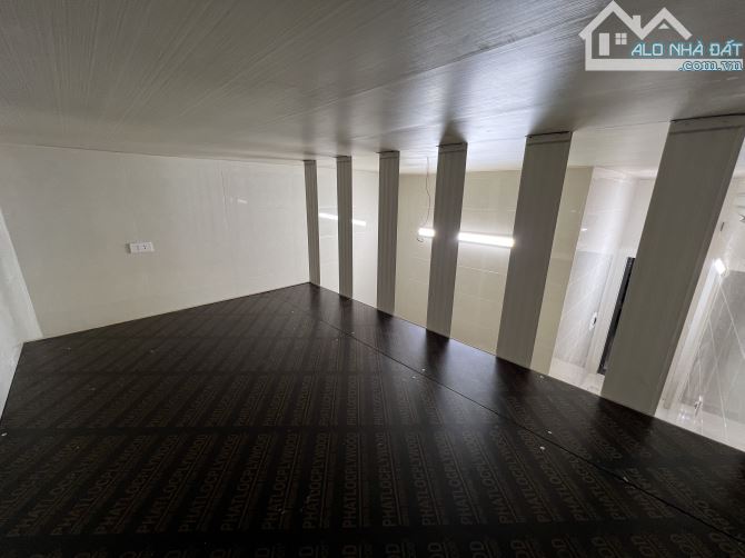 TT Chùa Láng, 30m, 2ngủ, 5m ô tô, 2 mặt ngõ thoáng, Nhà mới đẹp full nội thất, Sổ đỏ cc - 4