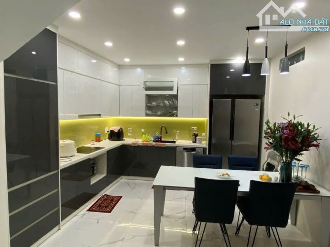 10,9 tỷ Minh Khai, Lạc Trung 40m2, 5 tầng trước nhà ô tô tải tránh - 4