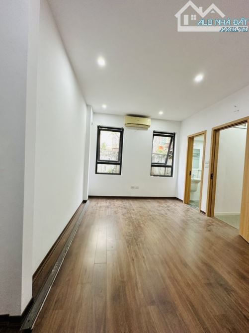 5.89 tỷ sở hữu nhà phố Lê Thanh Nghị 28m2, nhà đẹp khu phố an ninh dân trí cao, giá tốt mặ - 4