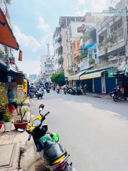 Bán nhà mặt tiền Tân Phước Quận 11 đúc 4 tầng 5PN 114m2 ngang 5.4m chỉ 19 tỷ TL - 4