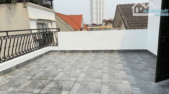 XUÂN ĐỈNH BẮC TỪ LIÊM NHÀ MỚI 5 TẦNG NGÕ THÔNG 10M Ô TÔ TRÁNH. NHỈNH 8tỷ - 4