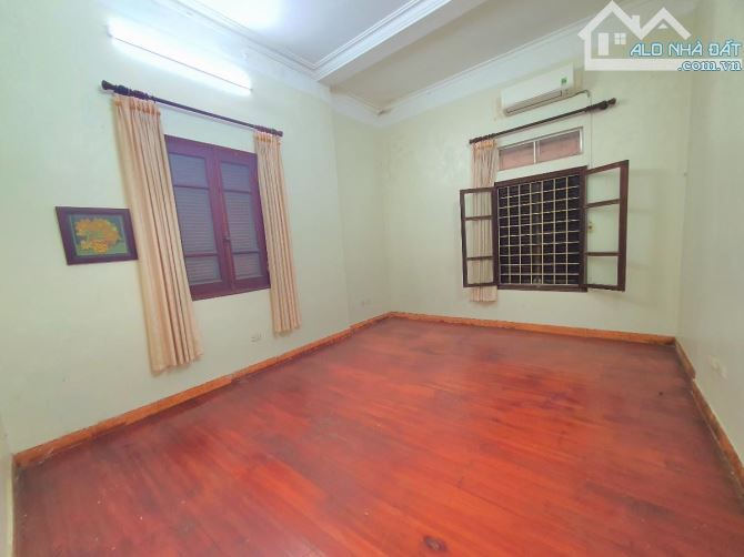 BÁN NHÀ PHÂN LÔ PHỐ ĐỘI CẤN BA ĐÌNH  25 TỶ DT 100M2 MT 5M 4T 3 MẶT THOÁNG Ô TÔ KINH DOANH - 4
