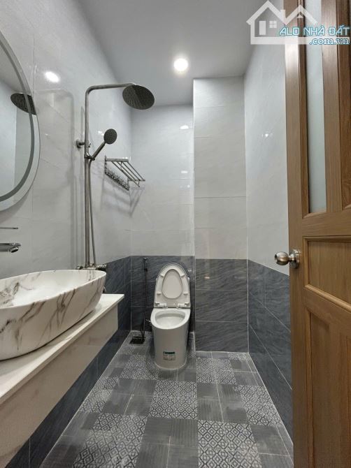 🌍 Chủ Đi Nước Ngoài – Bán Gấp Nhà 1 Trệt 2 Lầu Gần Chợ Bình Trị Đông – Giá Rẻ 2 Tỷ 200 Tr - 5