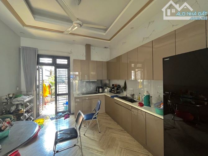 Bán nhà Tam Bình- Thủ Đức, Gò Dưa,DT: 79.3m2x3 tầng. Chỉ 7 tỷ 750 - 5