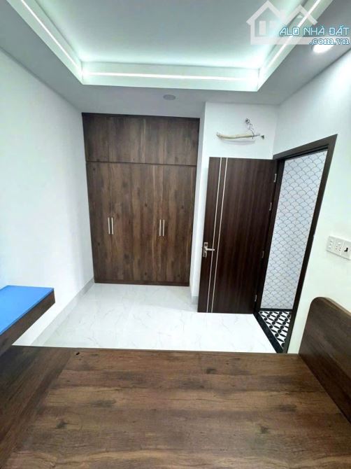 BÁN NHÀ QUẬN 9,NHÀ 3TẦNG DT53M NGAY ĐƯỜNG NGUYỄN DUY TRINH,CHỈ NHỈNH 5TỶ TL,HẺM XE HƠI 8M - 5