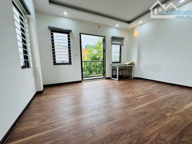 SIÊU PHẨM NGUYỄN CHÍNH , 45M2 , Ô TÔ NGỦ TRONG NHÀ , LÔ GÓC 2 THOÁNG , 11,9 TỶ - 5