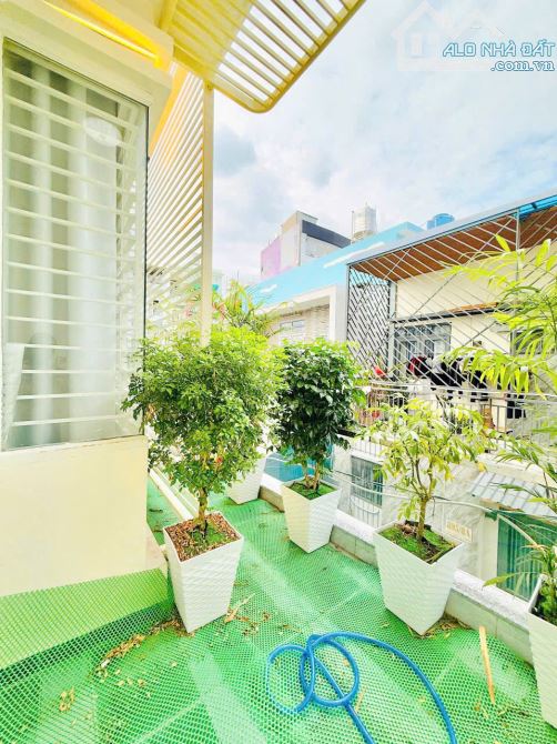 🏡HẺM XE HƠI➖CÁCH MẶT TIỀN QUANG TRUNG 30m➖4 TẦNG ~50m2 4PN 5WC➖FULL NỘI THẤT➖GẦN MERCEDES - 5