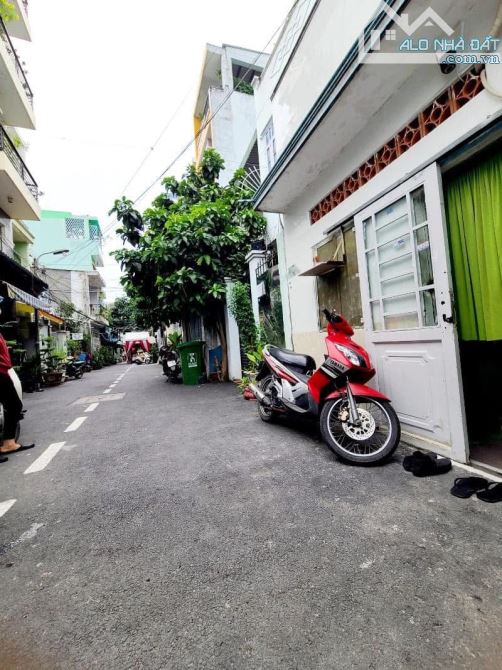 BÁN NHÀ ĐƯỜNG KINH DƯƠNG VƯƠNG 90M2 - ĐANG CHO THUÊ 7 PHÒNG 4x23 - 5