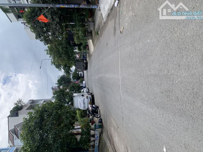 Bán Nhà Linh Xuân- Thủ Đức.Hẻm xe hơi 5m. SHR . DT:57.3m2 , Chỉ 4 tỷ TL - 5