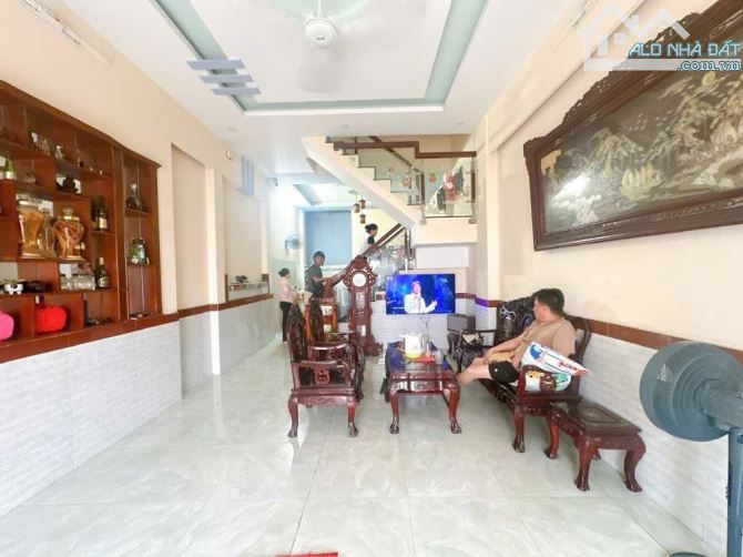 Nhà 4 tầng đường HIỆP THÀNH 13, phường HIỆP THÀNH, Q12, dt 51m2 (4,2mx12m)hẻm 7m 💵 5,5Tỷ - 6