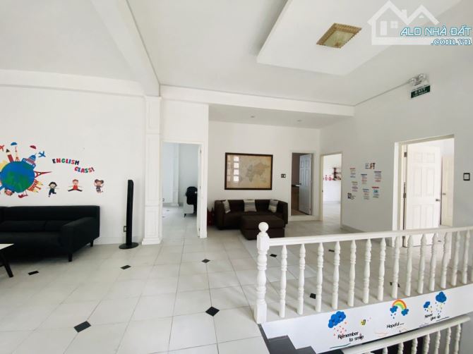 BÁN BIỆT THỰ 4 TẦNG -NAM CAO, TÂN PHÚ THỦ ĐỨC -DT : 1700M2 -GIÁ 55 TỶ - 6