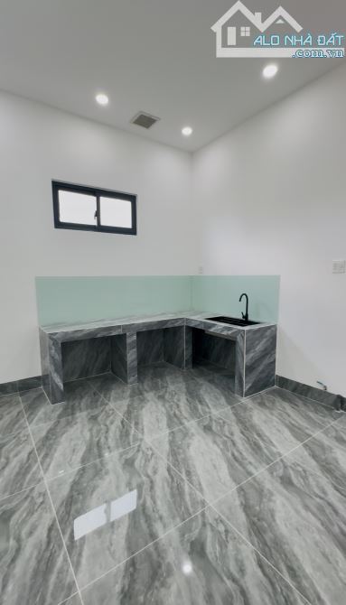 Nhà Hẻm Ôtô Sân Bóng Duy Khổng Gần Đại Học Trà Vinh - 6