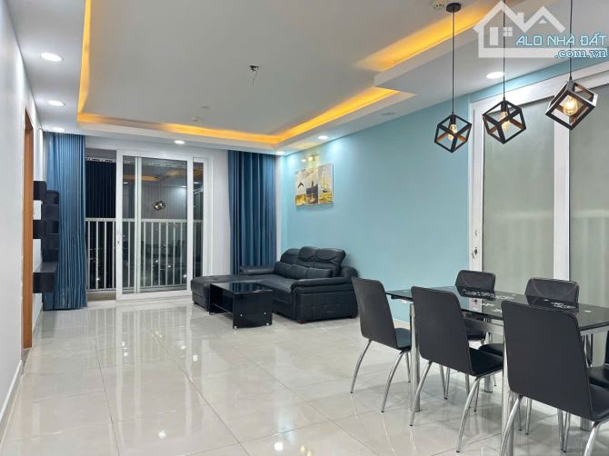 Bán chung cư TaRa MT Tạ Quang Bửu  Căn Gốc - 90m.2- 3PN -2WC- Sổ Hồng Riệng- F6 Q8 - 7