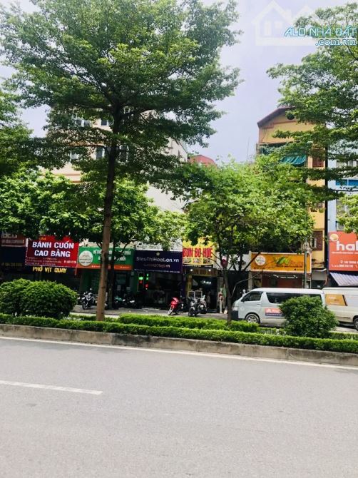 BÁN NHÀ TRUNG KÍNH  7 TẦNG THANG MÁY  VIEW TRIỆU ĐÔ - 7