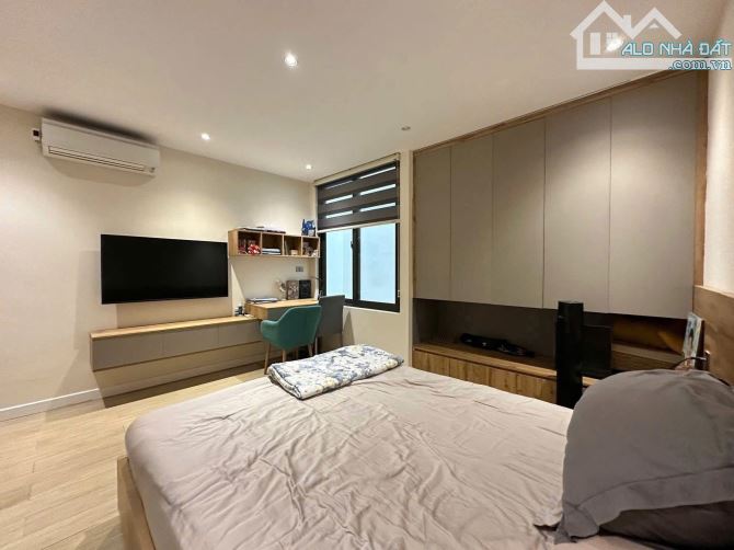 Bán Nhà Lê Lợi Ô Tô Vào Nhà Ngõ Rộng Đẹp - 7