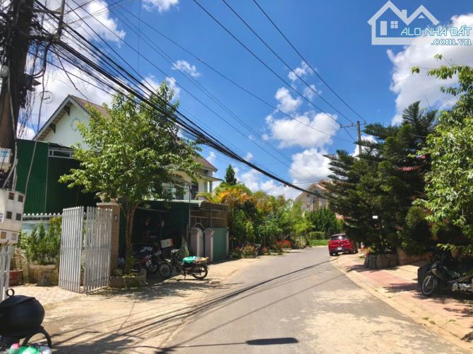 Bán villa sân vườn phường 9 đà lạt 13,5 tỷ khu dân trí cao nhiều villa biệt thự - 8