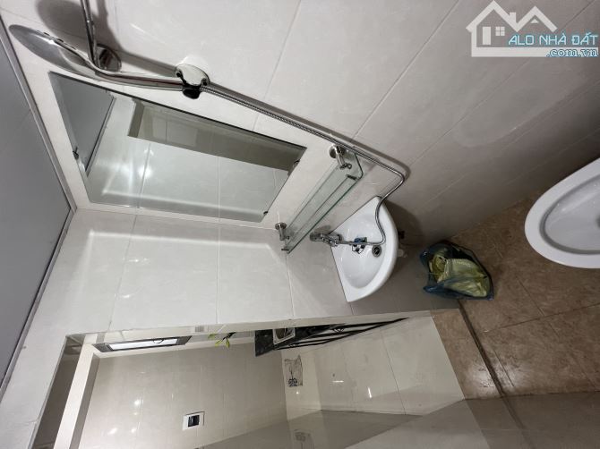 TT Chùa Láng, 30m, 2ngủ, 5m ô tô, 2 mặt ngõ thoáng, Nhà mới đẹp full nội thất, Sổ đỏ cc - 8