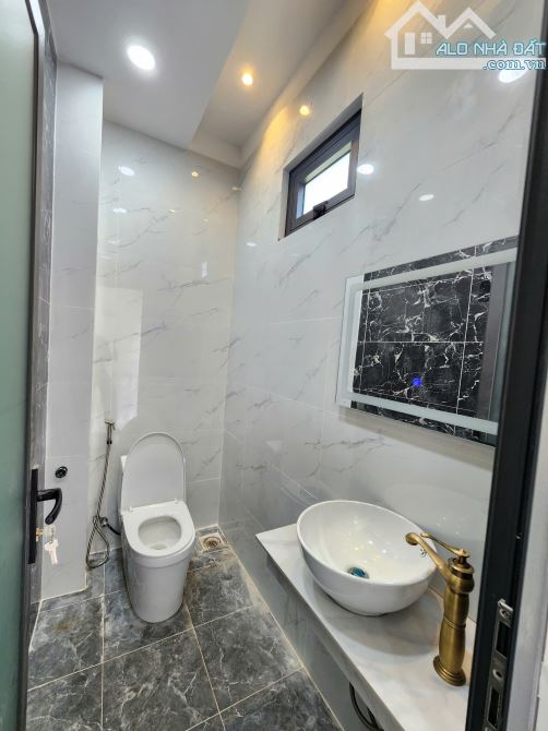 Bán nhà 1 trệt 2 lầu, gần Vincom ngã tư 550, p.Tân Đông Hiệp, Tp.Dĩ An chỉ 5ty500 TL M6066 - 8