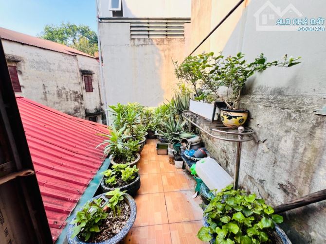 Siêu Phẩm! Bán Nhà Trần Cung - Ngõ Thông-Gần Phố-2 Thoáng-64M2 - 3 Tầng- Mt5.5 m - 10.9 Tỷ - 8