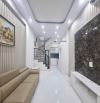 Nhà 5 tầng mới koong Giang Biên, full nội thất, ô tô cách 10m, 30m, MT 3.7m, nhỉnh 5 tỷ