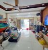 Nhà rộng thoáng, sau Ngân Hàng ACB Lạc Long Quân, 5.2 tỷ