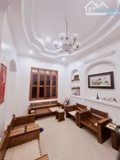 Bán nhà Nguyễn Sơn 4 tầng x 70m Mt 7m, vài bước ra phố giá 15 tỷ hơn - 2