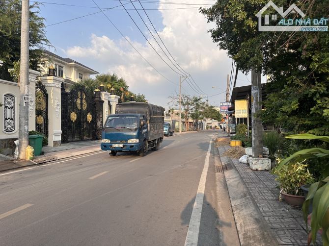 Bán gấp. Đất mặt tiền. Vị trí đẹp KD buôn bán đỉnh Trần Thị Bốc. SHR full thổ