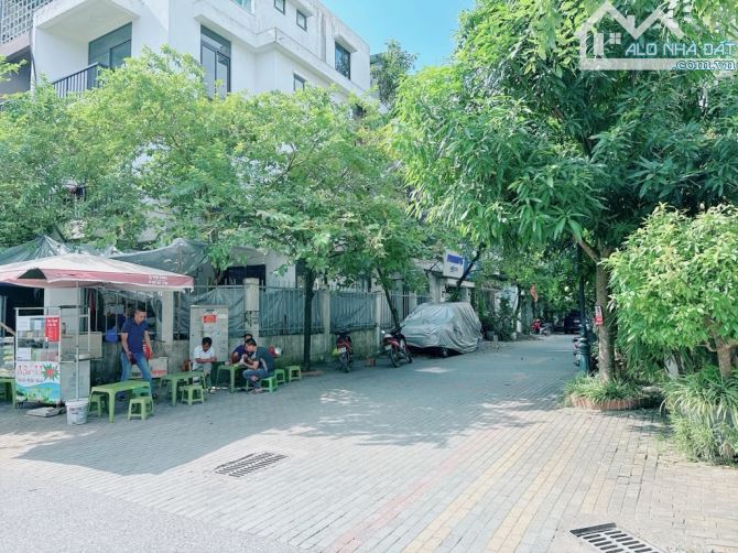 BÁN NHÀ PHÂN LÔ, BT, LIỀN KỀ KĐT AO SÀO – 75M 4 TẦNG,  KHÔNG GIAN SỐNG ĐẲNG CẤP!