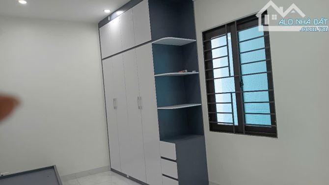 BÁN NHÀ QUANG TIẾN LÔ GÓC 34M² 5 TẦNG KHÉP KÍN TỪNG TẦNG CÁCH PHỐ 40M Ở NGAY FULL NỘI THẤT