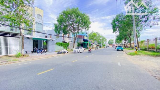 Cho thuê đất  mặt tiền Nguyễn Đệ 10 triệu
