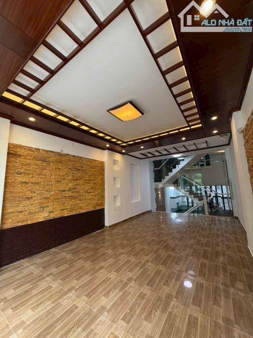 Bán nhà mặt đường Phan Bội Châu - Vị trí đẹp nhất tuyến phố - Kinh doanh