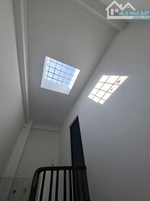 Bán nhà Tả Thanh Oai,  gần cầu TÓ, DT 32mx5T. FULL NỘI THẤT