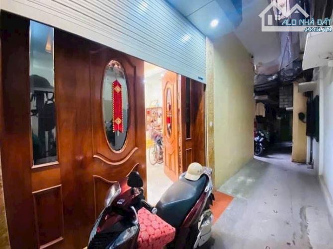giảm chào giá mới 500tr Cần bán gấp nhà phố Phạm Hồng Thái 40m  4 tang 7mt  9.5 tỷ Ba Đình