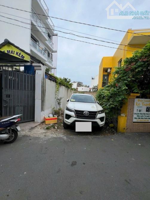 Đất quận 2_ Mặt tiền đường ô tô thông, Dt 62m² _nở hậu _ sổ riêng, chỉ 5.3 tỷ TL