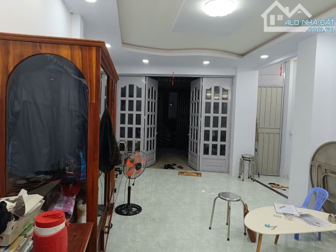 BÁN NHÀ AN LẠC  HỒ HỌC LÃM  94M2 NGANG 4,7M THU NHẬP 25TR/TH  6,3 TỶ