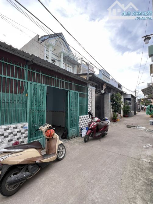 BÁN NHÀ CÂP 4 TRỊNH THỊ DỐI ĐÔNG THẠNH HÓC MÔN GIÁ RẺ 3.5 TỶ  DIỆN TÍCH 120m2 ( 5 x 20 )