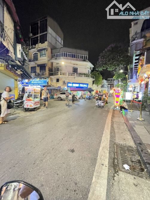 Bán đất Trương Hán Siêu, Hoàn Kiếm, 3 mặt thoáng, gần Hồ Hoàn Kiếm, giá chỉ 50 tỷ